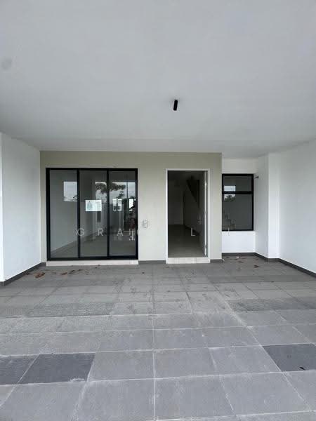 2-storey Terraced House for Rent in Bandar Rimbayu (Telok Panglima Garang) - Grace Lai - Entrance - PropertyGuru.com.my