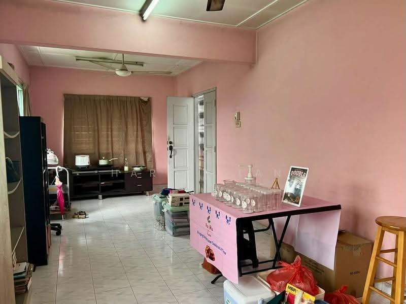 Rumah Berkembar untuk Dijual di SS1 (Petaling Jaya) - Harper Tan - Living Room - PropertyGuru.com.my