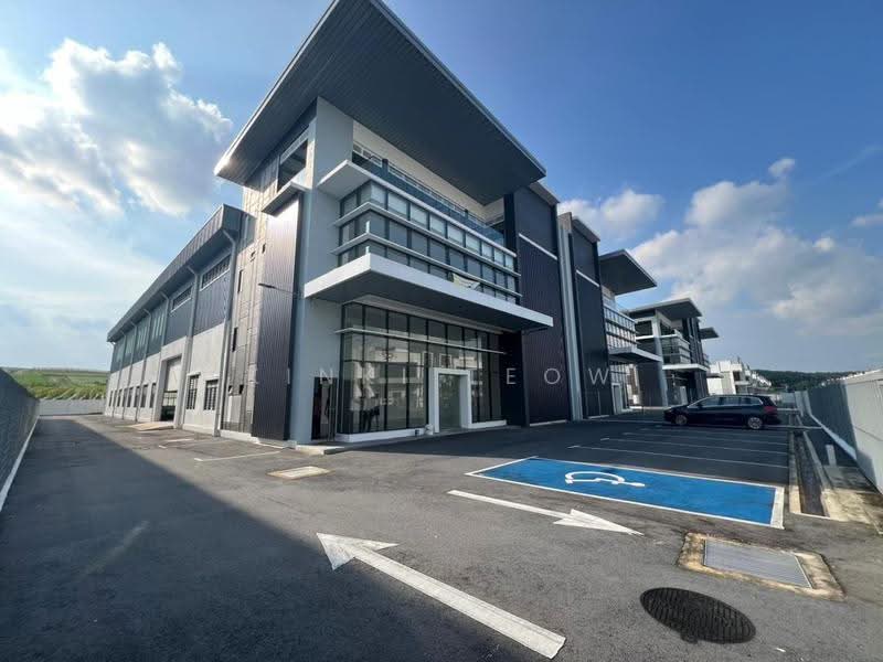 Semi-D Factory for Sale in Gelang Patah (Johor) - Kinki Teow - Exterior - PropertyGuru.com.my