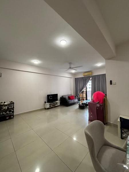Kondominium untuk Disewa di Pelangi Astana - Melanie Chan - Living Room - PropertyGuru.com.my