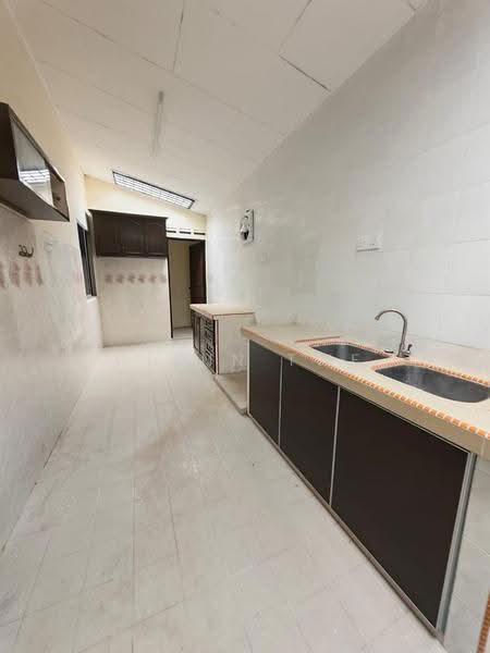 Rumah Berkembar untuk Disewa di Johor Bahru (Johor) - Glenn Twe - Kitchen - PropertyGuru.com.my