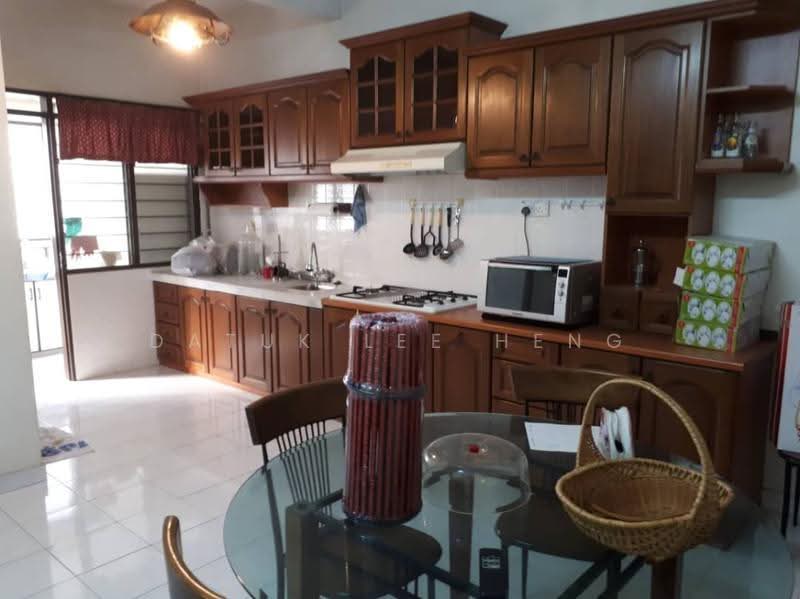 Rumah Teres 2-Tingkat untuk Disewa di Taman Tasek Indra (Ipoh) - Datuk Lee Heng - Kitchen - PropertyGuru.com.my