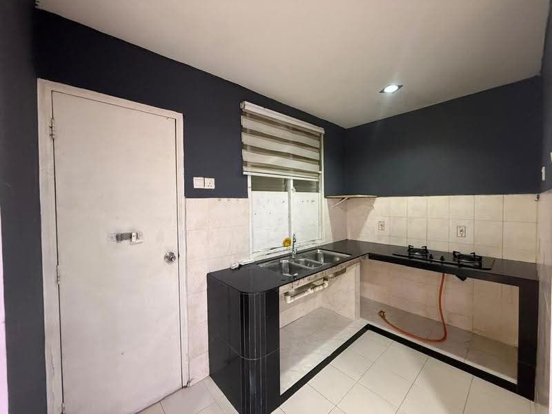 Pangsapuri untuk Disewa di Villa Krystal @ Bandar Selesa Jaya - April Chin - Kitchen - PropertyGuru.com.my