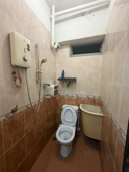 Apartment for Rent at Taman Lone Pine (Medium Low Cost) - Cayden Choong - Bathroom - PropertyGuru.com.my