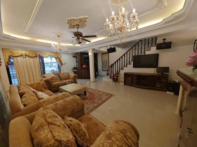 2-storey Terraced House for Sale in Bandar Baru Permas Jaya (Permas Jaya) - Max Loh - Living Room - PropertyGuru.com.my