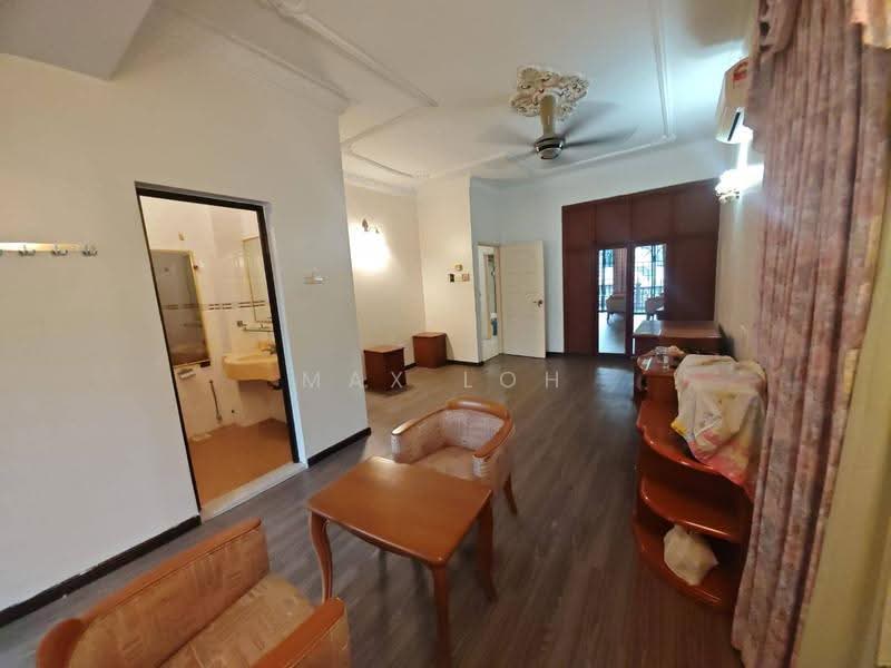 2-storey Terraced House for Sale in Bandar Baru Permas Jaya (Permas Jaya) - Max Loh - Living Room - PropertyGuru.com.my