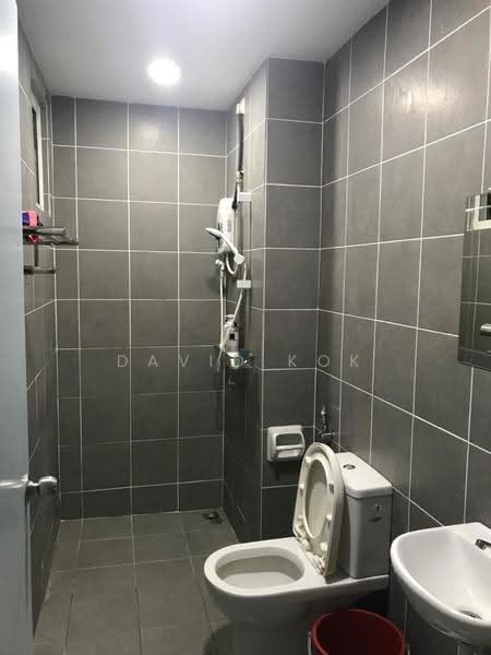 Kediaman Servis untuk Dijual di V-Residensi 2 - David Kok - Bathroom - PropertyGuru.com.my