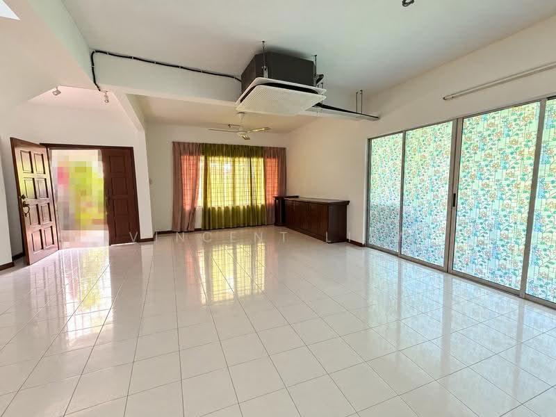 2-storey Terraced House for Sale in Seri Utama Damansara (Kota Damansara) - Vincent Liaw - Living Room - PropertyGuru.com.my