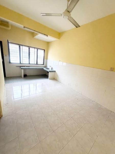 Rumah Teres 2-Tingkat untuk Disewa di Batu Gajah (Perak) - Ms Yong - Kitchen - PropertyGuru.com.my