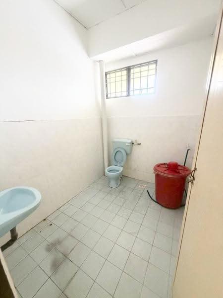 Rumah Teres 2-Tingkat untuk Disewa di Batu Gajah (Perak) - Ms Yong - Bathroom - PropertyGuru.com.my