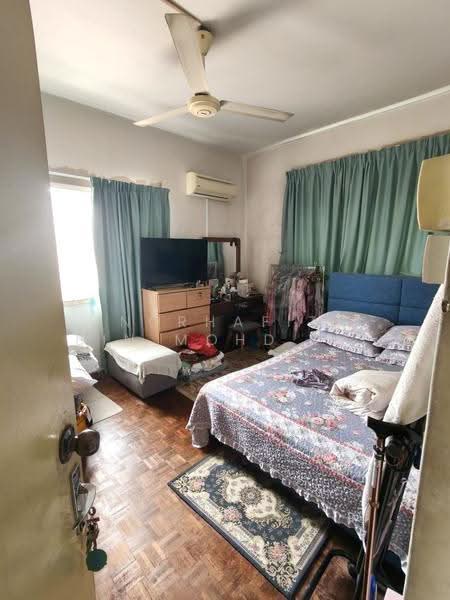 Rumah Banglo untuk Dijual di Seksyen 14 (Petaling Jaya) - Norhafiz Bin Mohd Nor - Bedroom - PropertyGuru.com.my