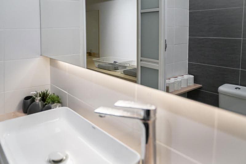Kediaman Servis untuk Dijual di Palazio - Xin Lin - Bathroom - PropertyGuru.com.my
