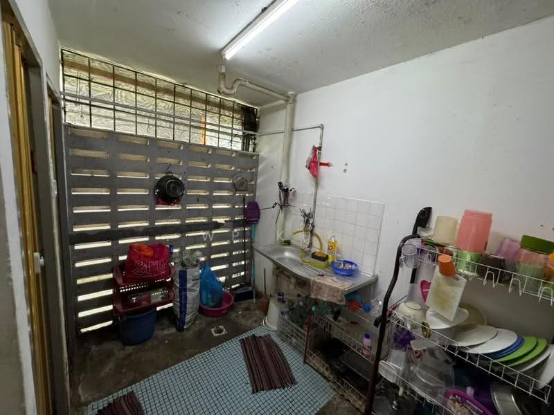 Pangsapuri untuk Dijual di Kenanga Apartment - WP Kue - Kitchen - PropertyGuru.com.my