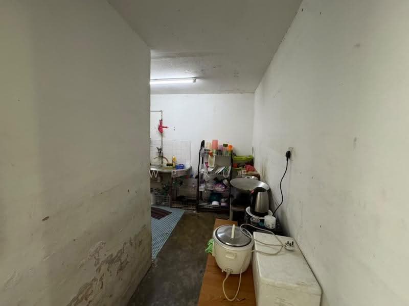 Pangsapuri untuk Dijual di Kenanga Apartment - WP Kue - Kitchen - PropertyGuru.com.my