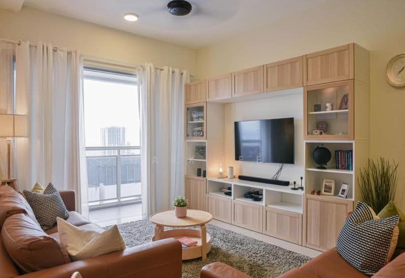 Kediaman Servis untuk Dijual di Greenfield Residence - Mark Lee - Living Room - PropertyGuru.com.my
