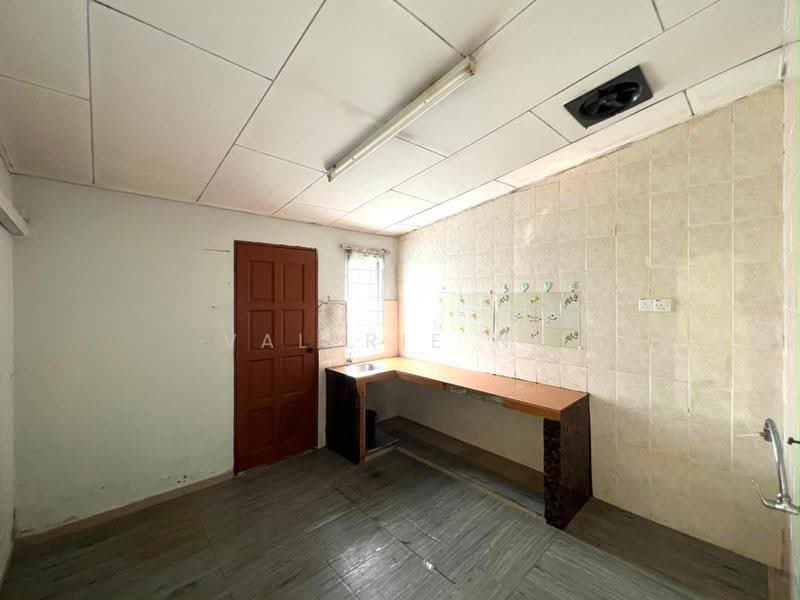Rumah Teres 1-Tingkat untuk Dijual di Taman Desa Jaya (Kepong) - Valerie Ng - Kitchen - PropertyGuru.com.my