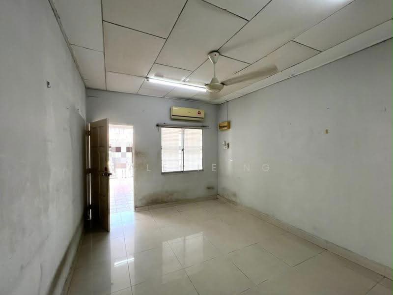 Rumah Teres 1-Tingkat untuk Dijual di Taman Desa Jaya (Kepong) - Valerie Ng - Living Room - PropertyGuru.com.my