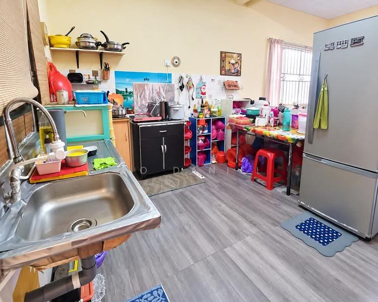 Rumah Bandar untuk Dijual di Bukit Rimau (Shah Alam) - Kho Daniel - Kitchen - PropertyGuru.com.my