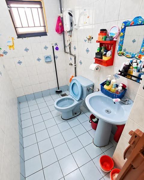 Rumah Bandar untuk Dijual di Bukit Rimau (Shah Alam) - Kho Daniel - Bathroom - PropertyGuru.com.my