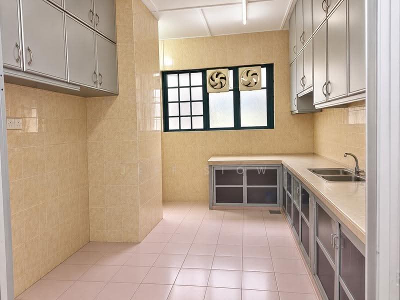 Shop / Office for Sale in Taman Bukit Anggerik (Cheras) - Jeff Siow - Kitchen - PropertyGuru.com.my