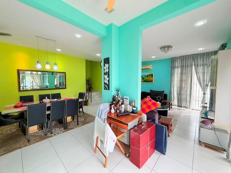 Rumah Kluster untuk Dijual di Setia Tropika (Johor Bahru) - Andrew Teo - Dining Room - PropertyGuru.com.my