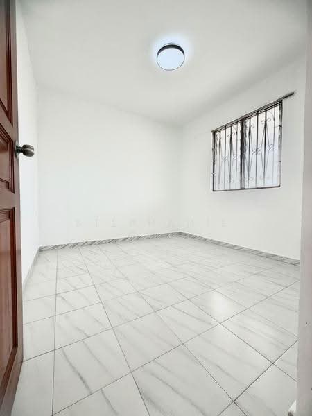 Flat for Sale at Flat Taman Ungku Tun Aminah - Stephanie Goh - Interior - PropertyGuru.com.my