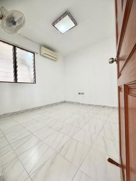 Flat for Sale at Flat Taman Ungku Tun Aminah - Stephanie Goh - Interior - PropertyGuru.com.my
