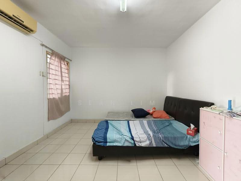 Kondominium untuk Dijual di Magna Ville - Sean Lim - Bedroom - PropertyGuru.com.my