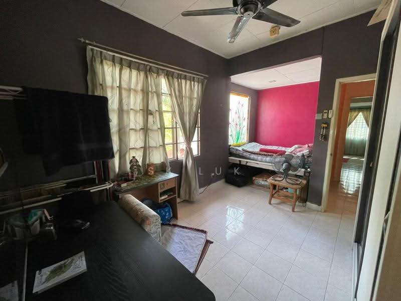 Rumah Banglo untuk Dijual di Rawang (Selangor) - SK Luk - Bedroom - PropertyGuru.com.my