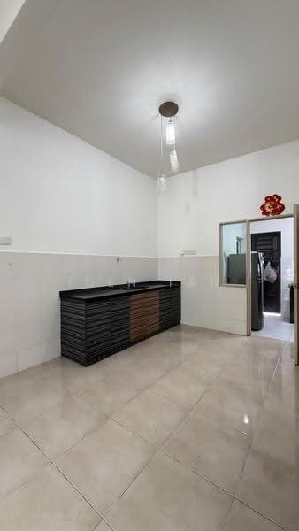Rumah Teres 2-Tingkat untuk Dijual di Taman Nusa Sentral (Iskandar Puteri (Nusajaya)) - Iden Tan - Kitchen - PropertyGuru.com.my