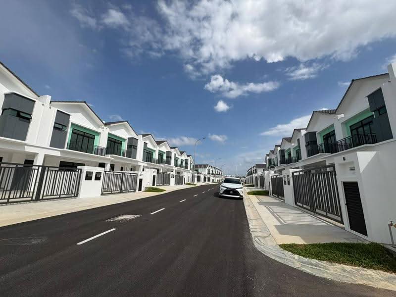 2-storey Terraced House for Sale in Taman Austin Duta (Tebrau) - Andrew Teo - Exterior - PropertyGuru.com.my