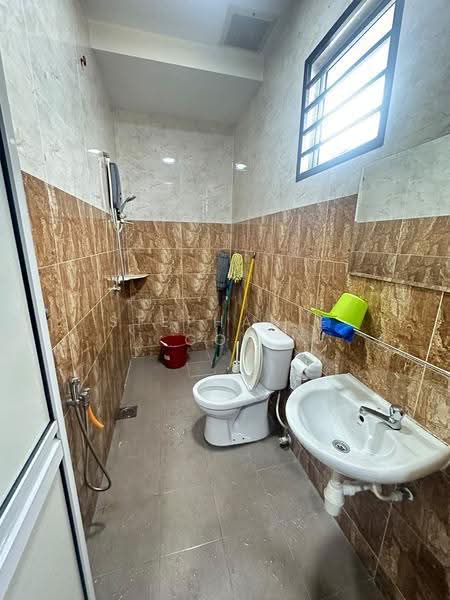 2-storey Terraced House for Sale in Taman Scientex Senai (Senai) - Stephanie Goh - Bathroom - PropertyGuru.com.my