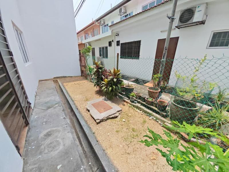 2-storey Terraced House for Sale in TAMAN PUCHONG UTAMA (Puchong) - Evan Goh - Exterior - PropertyGuru.com.my