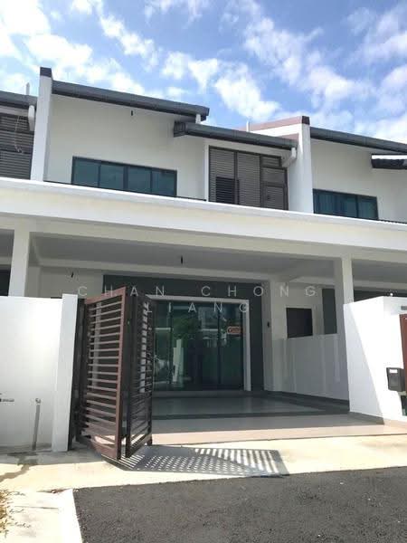2-storey Terraced House for Sale in Taman Putra Prima (Puchong) - Chan Chong Liang - Exterior - PropertyGuru.com.my