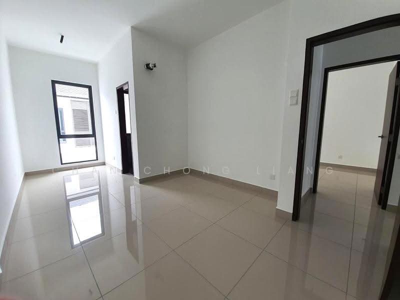 2-storey Terraced House for Sale in Taman Putra Prima (Puchong) - Chan Chong Liang - Living Room - PropertyGuru.com.my