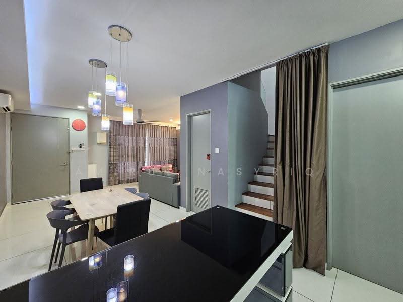Terraced House for Sale in Bandar Baru Kuala Selangor (Kuala Selangor) - Amirul Nasyriq - Dining Room - PropertyGuru.com.my