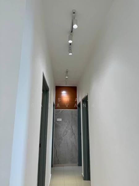 Pangsapuri untuk Disewa di Lake View Suites - Sha Saravanan - Corridor - PropertyGuru.com.my