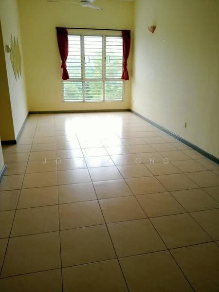 2-storey Terraced House for Sale in TAMAN PUCHONG UTAMA (Puchong) - Josh Chong - Living Room - PropertyGuru.com.my