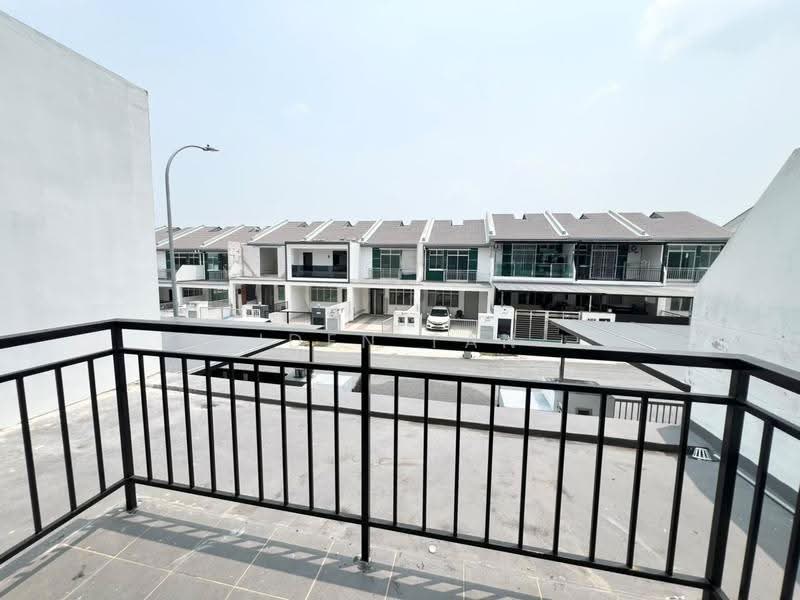 2-storey Terraced House for Sale in Taman Pulai Mutiara (Iskandar Puteri (Nusajaya)) - Iden Tan - Exterior - PropertyGuru.com.my