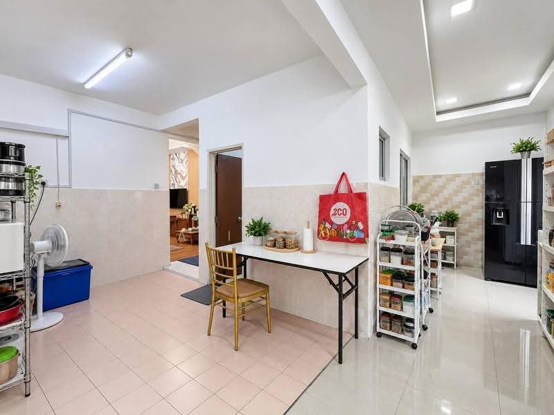 2-storey Terraced House for Sale in Kota Emerald (Rawang) - Fazie Noor - Kitchen - PropertyGuru.com.my