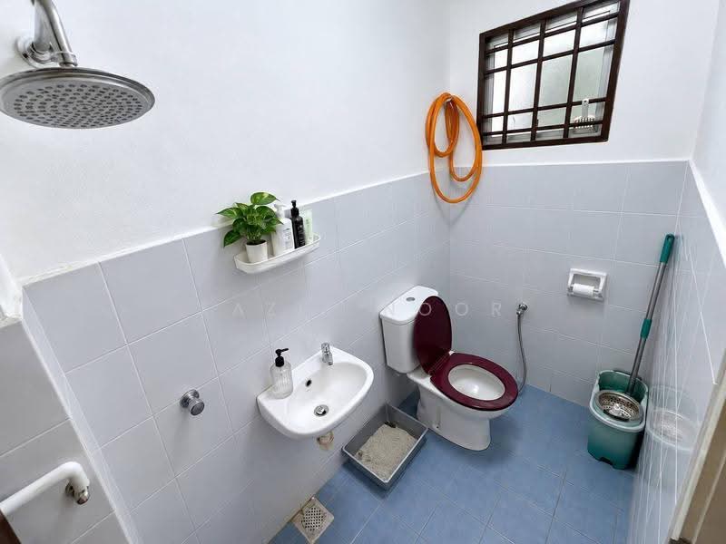 2-storey Terraced House for Sale in Kota Emerald (Rawang) - Fazie Noor - Bathroom - PropertyGuru.com.my
