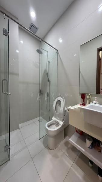 Cluster House for Sale in Johor Bahru (Johor) - Kelvin Chee - Bathroom - PropertyGuru.com.my