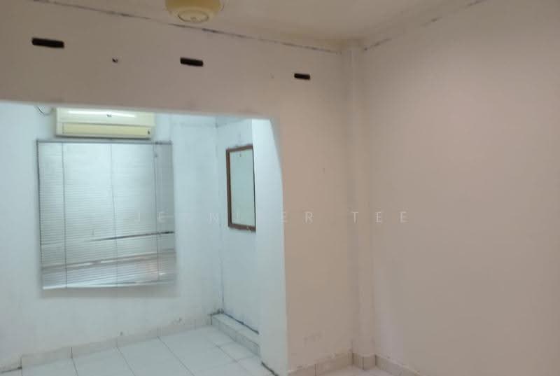 1-storey Terraced House for Sale in Seksyen 8 (Petaling Jaya) - Jennifer Tee - Interior - PropertyGuru.com.my