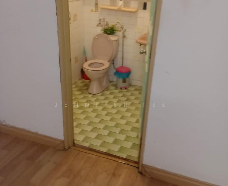 1-storey Terraced House for Sale in Seksyen 8 (Petaling Jaya) - Jennifer Tee - Bathroom - PropertyGuru.com.my