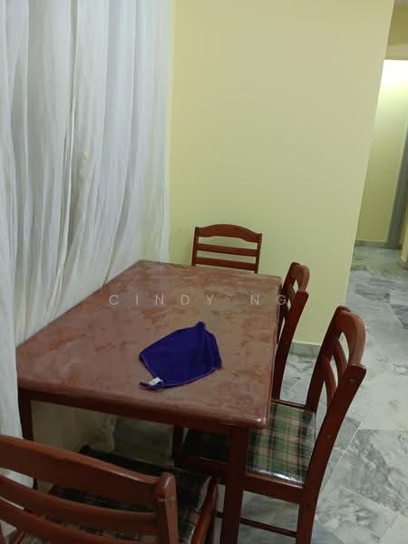 Pangsapuri untuk Disewa di Subang Perdana Goodyear Court 9 - Cindy Ng - Dining Room - PropertyGuru.com.my