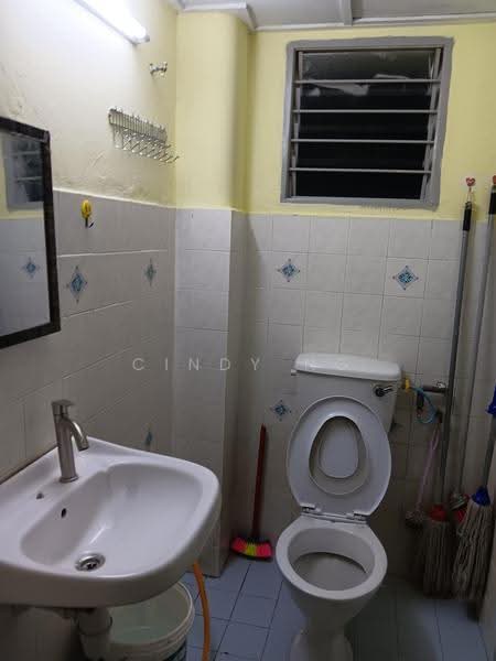 Pangsapuri untuk Disewa di Subang Perdana Goodyear Court 9 - Cindy Ng - Bathroom - PropertyGuru.com.my