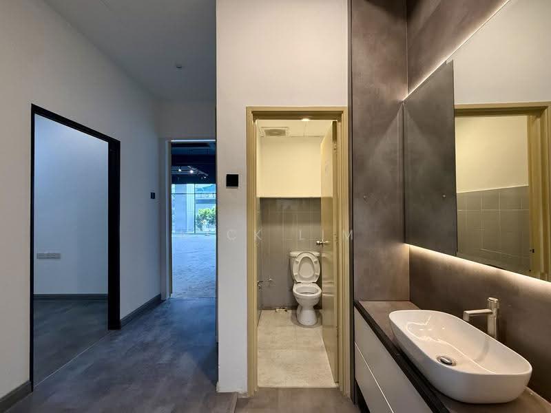 Kedai untuk Disewa di Bandar Menjalara (Kuala Lumpur) - Nick Lim - Bathroom - PropertyGuru.com.my