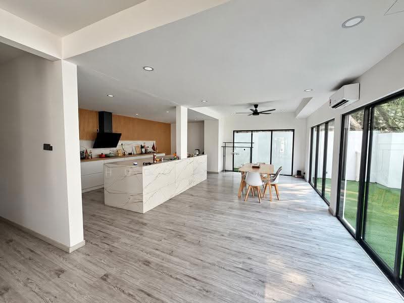 Semi-Detached House for Sale in Taman United (Jalan Klang Lama (Old Klang Road)) - Hugo Chong - Kitchen - PropertyGuru.com.my