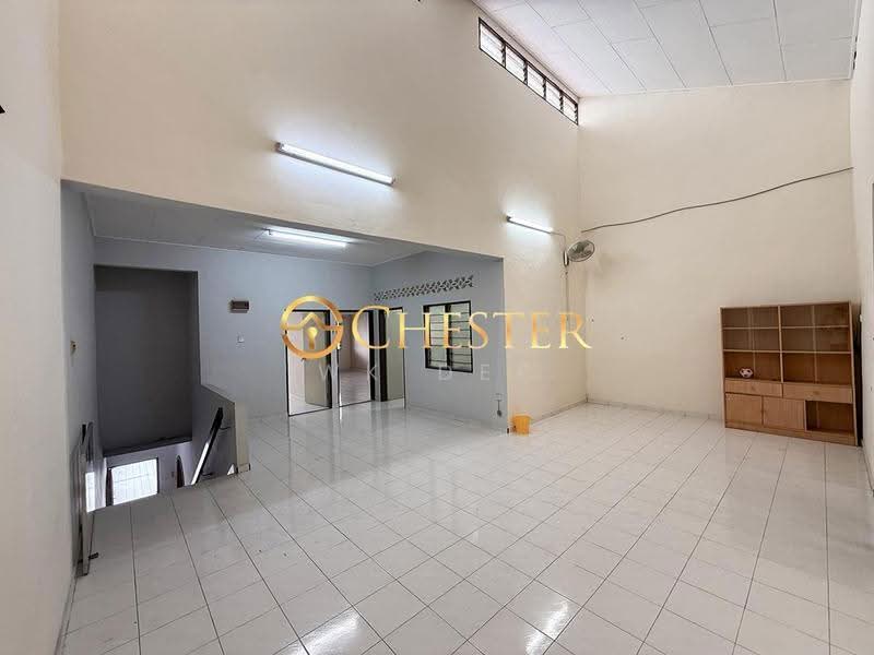 2-storey Terraced House for Sale in Taman Makmur (Batu Pahat) - WK Dee - PropertyGuru.com.my