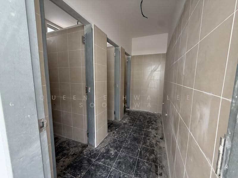 Kilang untuk Dijual di Kajang (Selangor) - Queenie Hwa Lee Soo Hwa - Bathroom - PropertyGuru.com.my